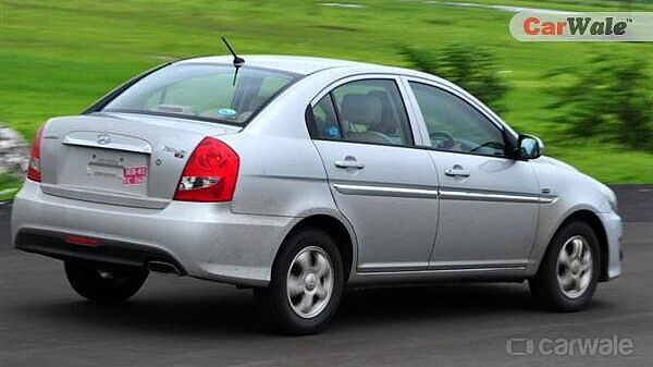 Hyundai Verna Transform [2010-2011] Left Rear Three Quarter