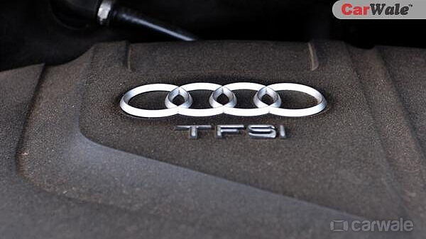 Discontinued Audi Q5 2013 Engine Bay