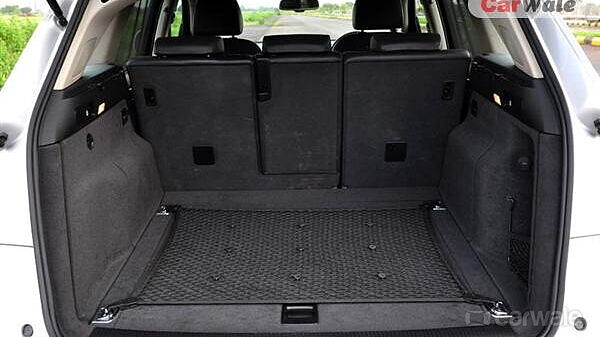 Discontinued Audi Q5 2013 Boot Space