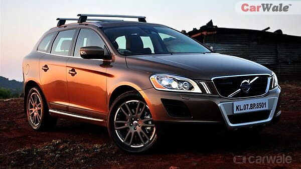 Discontinued Volvo XC60 2013 Front View
