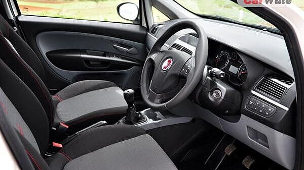 Punto 11 14 Interior Image Punto 11 14 Photos In India Carwale