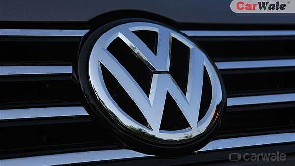 Volkswagen Passat [2007-2014] Front Grille