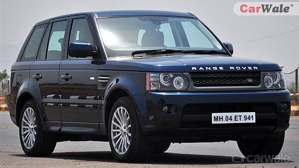Discontinued Land Rover Range Rover Sport 2013 Left Front Three Quarter