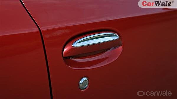 Toyota Etios Liva [2011-2013] Door Handles