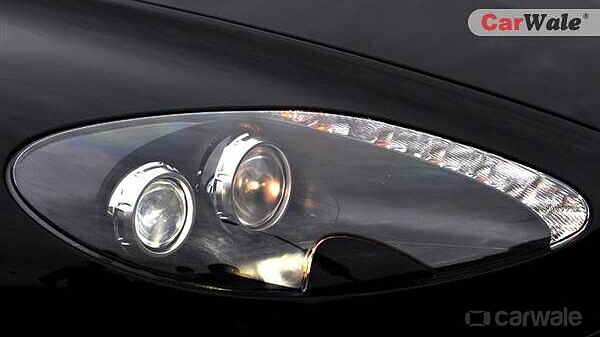 Discontinued Aston Martin V8 Vantage 2012 Headlamps