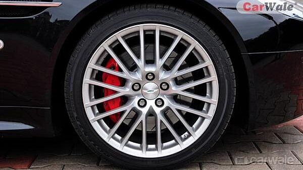 Discontinued Aston Martin V8 Vantage 2018 Wheels-Tyres