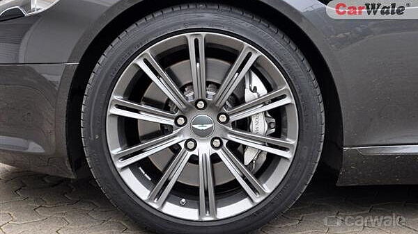 Aston Martin Rapide Wheels-Tyres