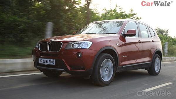 Discontinued BMW X3 2011 Driving