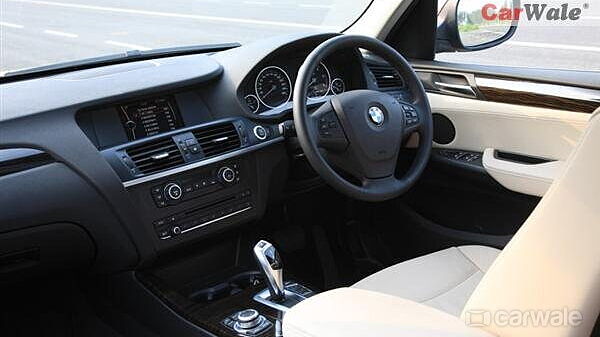 Discontinued BMW X3 2011 Interior