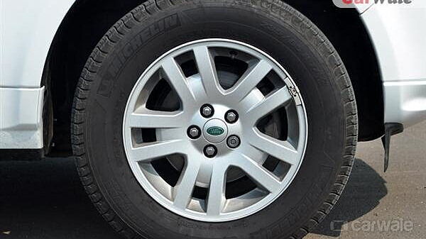 Land Rover Freelander 2 Wheels-Tyres