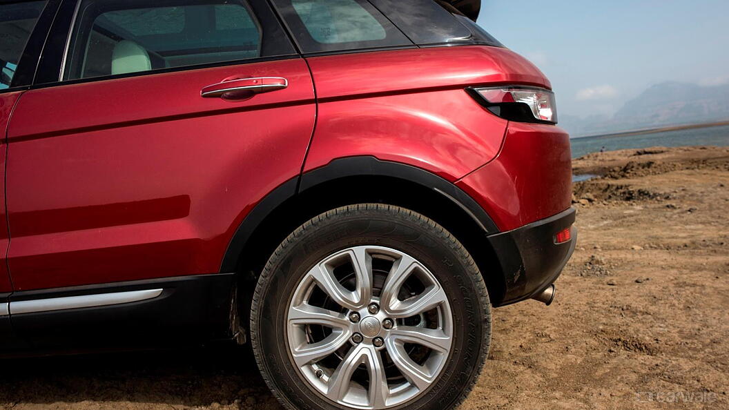 Discontinued Land Rover Range Rover Evoque 2014 Wheels-Tyres