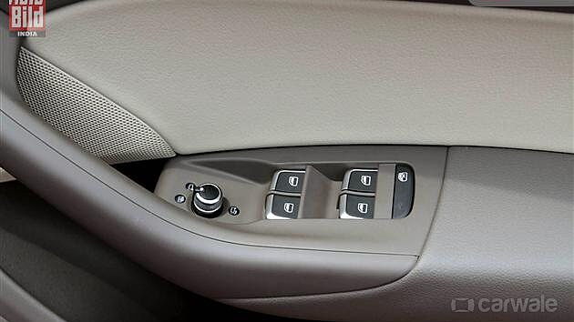 Audi Q3 [2012-2015] Door Handles
