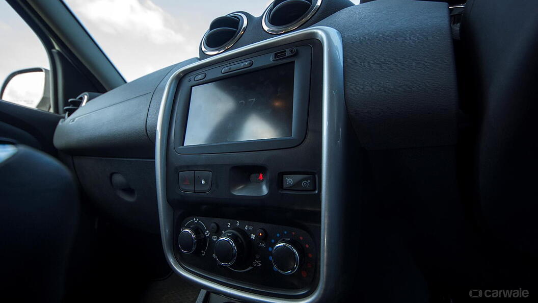 Discontinued Renault Duster 2012 Music System