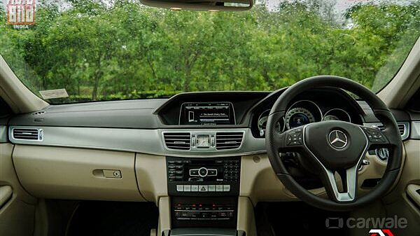 Mercedes-Benz E-Class [2013-2015] Dashboard