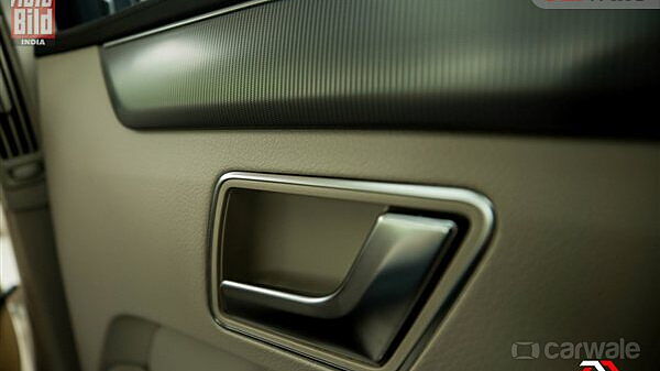Discontinued Mercedes-Benz E-Class 2013 Door Handles