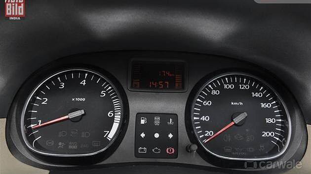 Discontinued Renault Duster 2012 Instrument Panel