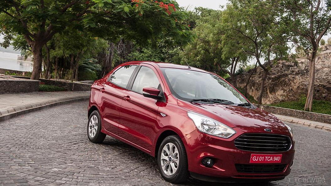 Discontinued Ford Aspire 2015 Right Front Three Quarter