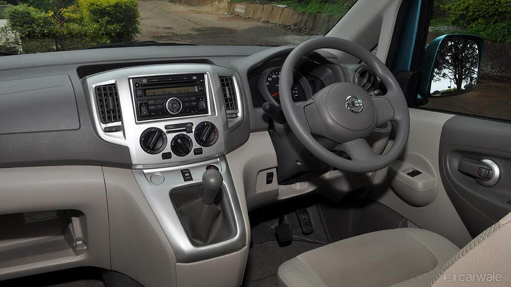 Nissan Evalia [2012-2014] Interior