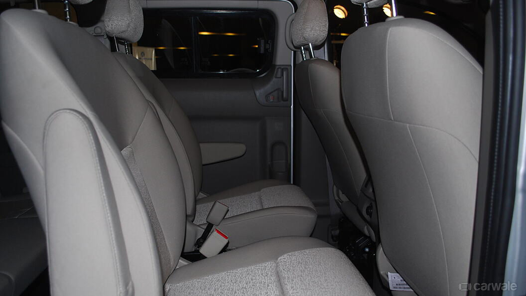 Ashok Leyland Stile [2013-2015] Rear Seat Space