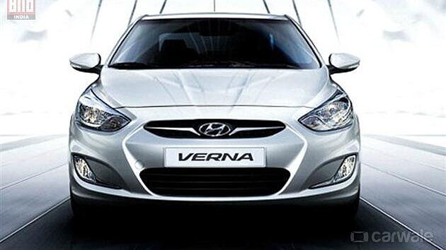 Discontinued Hyundai Verna 2011 Front View