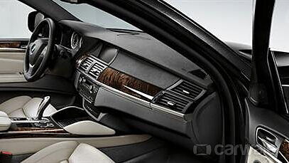 Discontinued BMW X6 2012 Interior