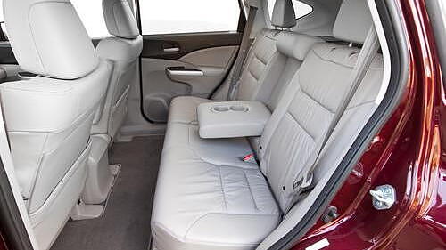 Cr V 2018 Rear Seat Space Image Photos In India Carwale - 2018 Cr V Rear Seat Cover