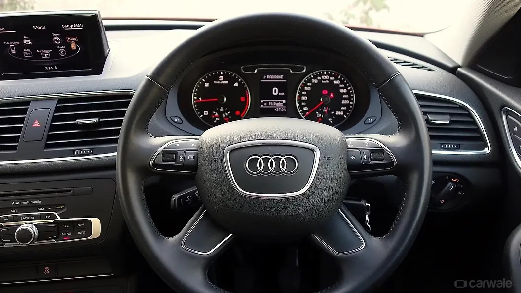 Q3 [20122015] Steering Wheel Image, Q3 [20122015] Photos in India