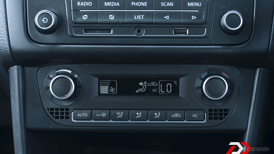 Discontinued Volkswagen Cross Polo 2013 AC Console