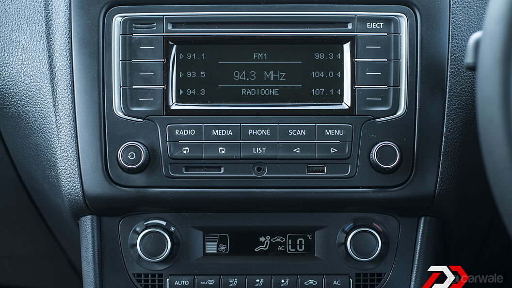 Discontinued Volkswagen Cross Polo 2013 Music System