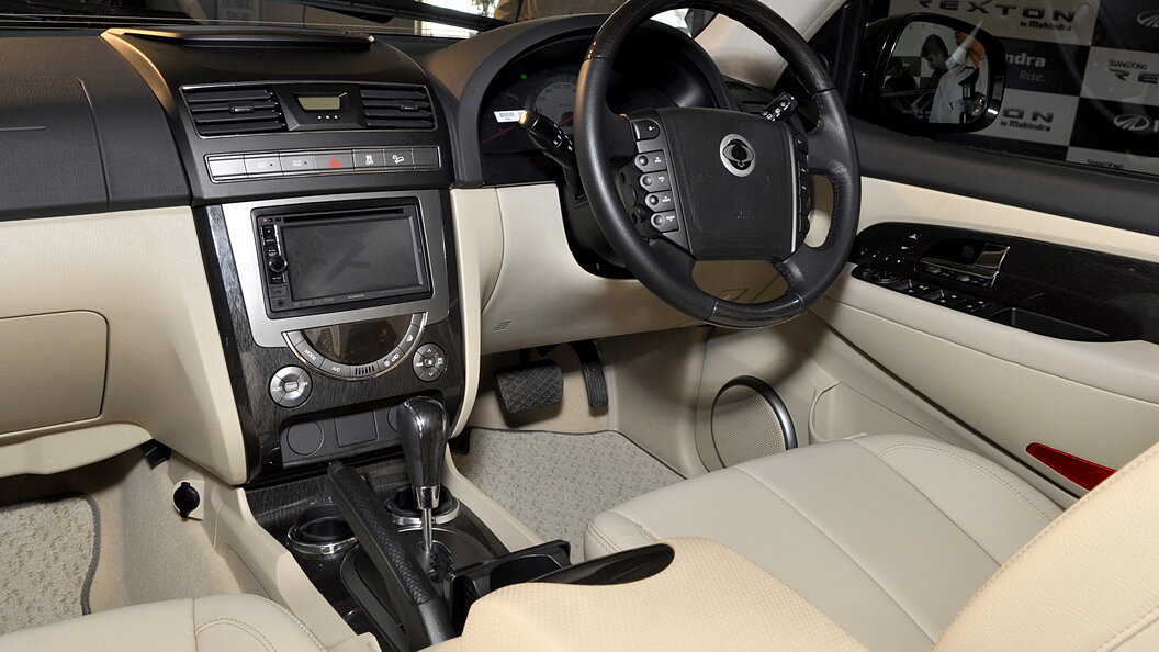 Ssangyong Rexton Photo Interior 20235 Image Carwale