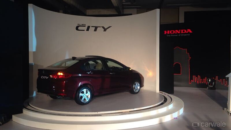 Discontinued Honda City 2014 Exterior