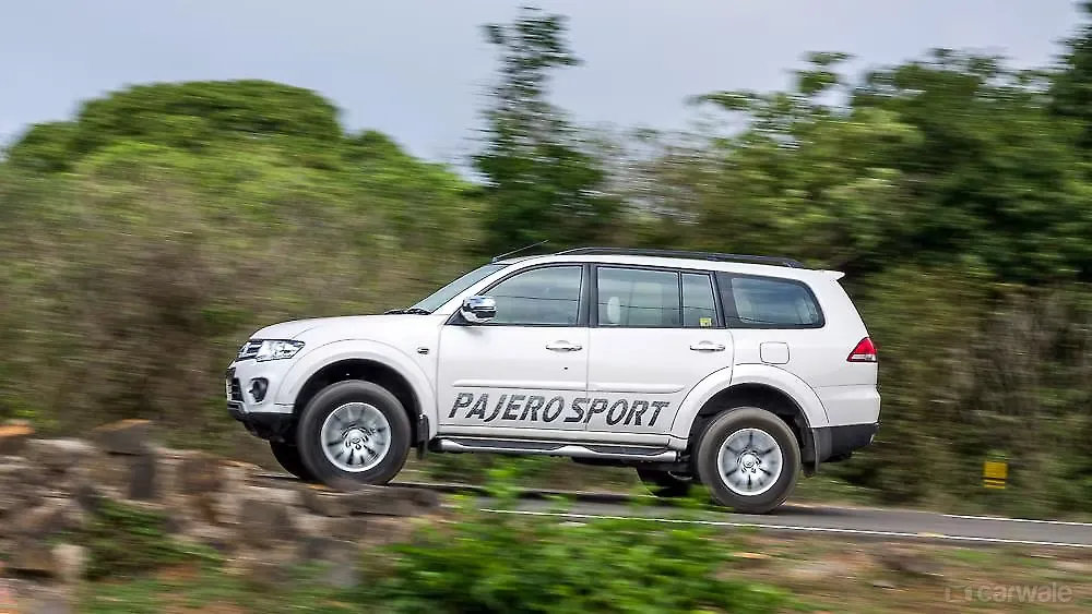 Mitsubishi Pajero Sport Mitsubishi Pajero Sport