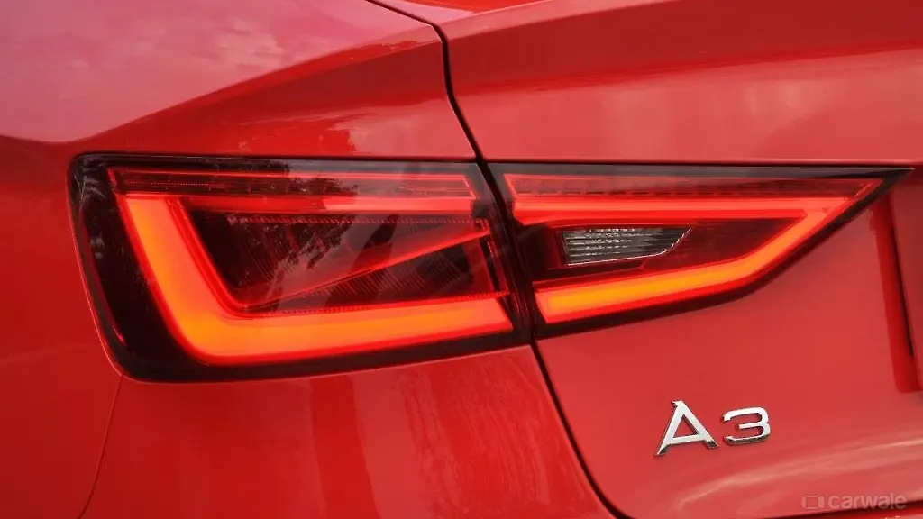 A3 [2014-2017] Tail Lamps Image, A3 [2014-2017] Photos in India - CarWale