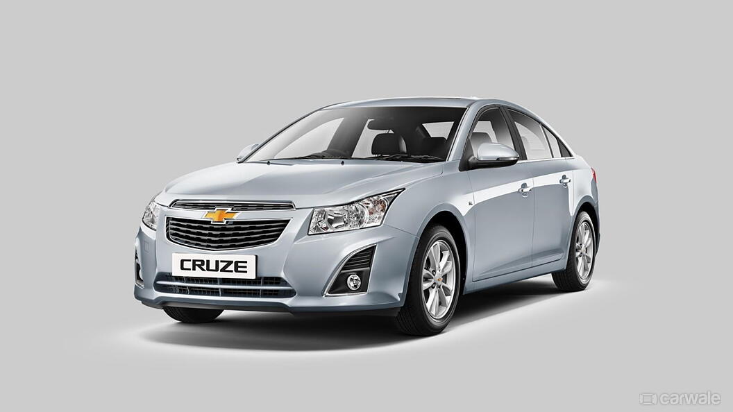 Discontinued Chevrolet Cruze 2014 Left Front Three Quarter