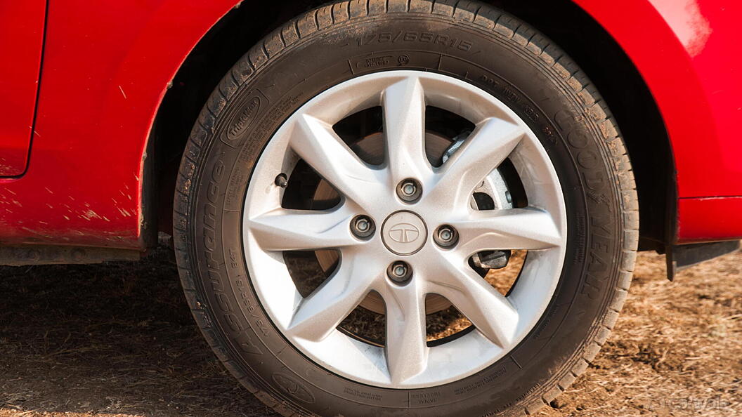 Tata Bolt Wheels-Tyres