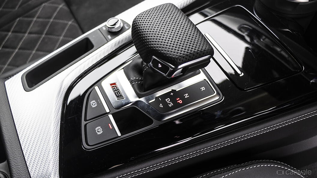 RS5 Gear Shifter/Gear Shifter Stalk Image, RS5 Photos in India - CarWale