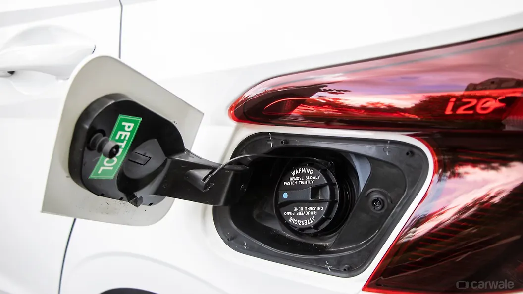 i20 N Line Open Fuel Lid Image, i20 N Line Photos in India CarWale