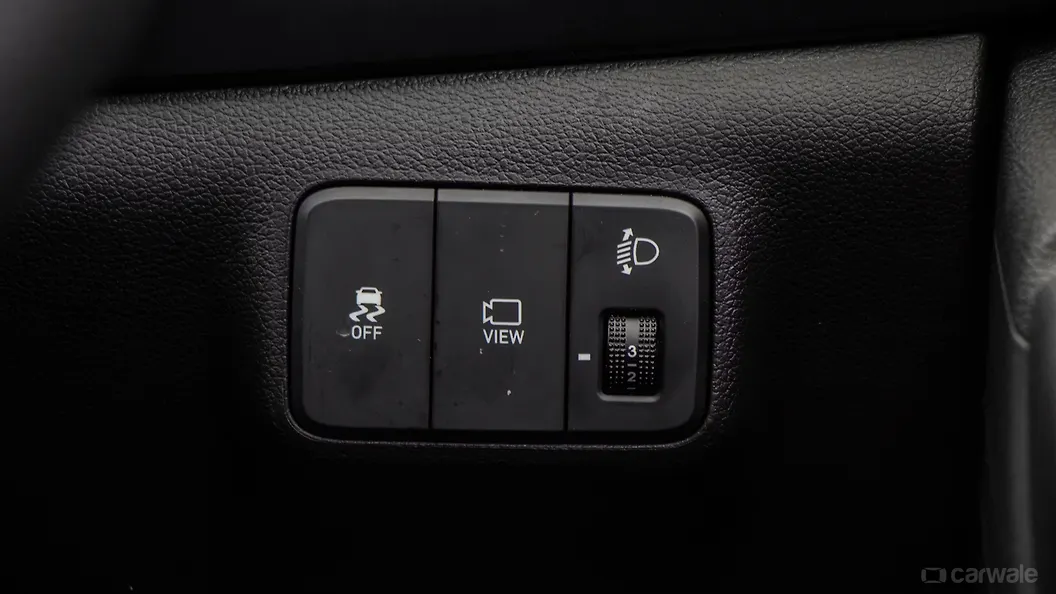 i20-n-line-dashboard-switches-image-i20-n-line-photos-in-india-carwale