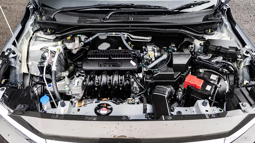 Amaze Engine Shot Image, Amaze Photos in India CarWale