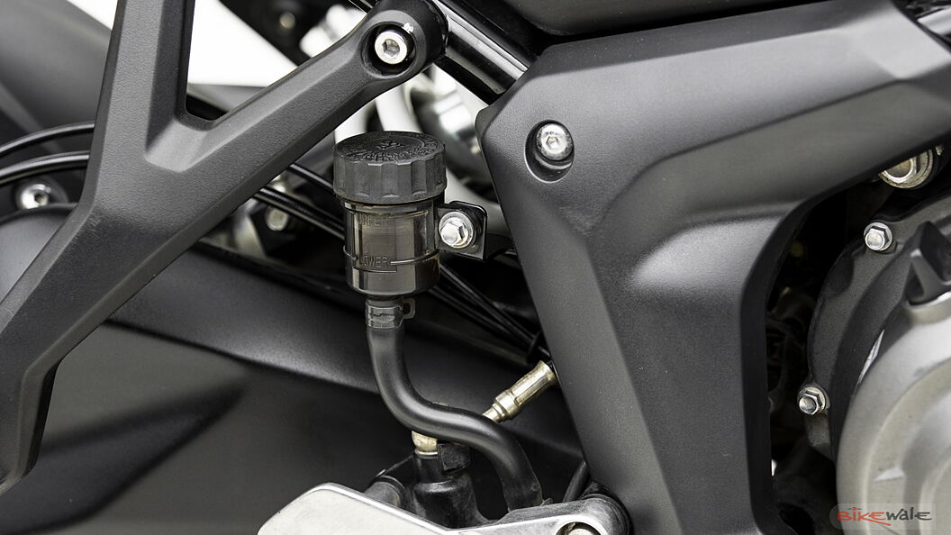 Triumph Tiger Sport 660 Rear Brake Fluid Reservoir Image – BikeWale