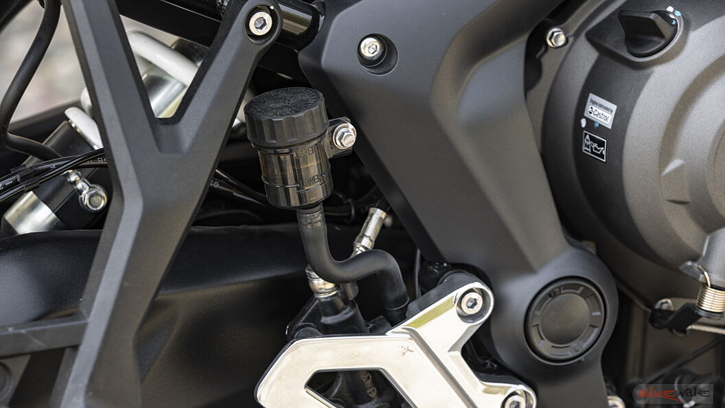 Triumph Tiger Sport 660 Rear Brake Fluid Reservoir Image – BikeWale