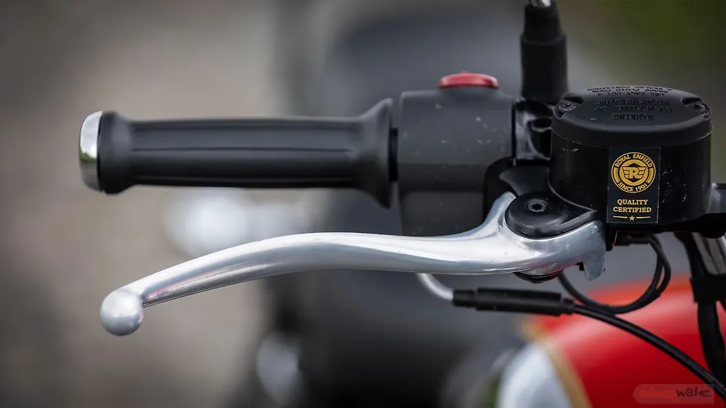 Royal Enfield Classic 350 Front Brake Lever Image BikeWale