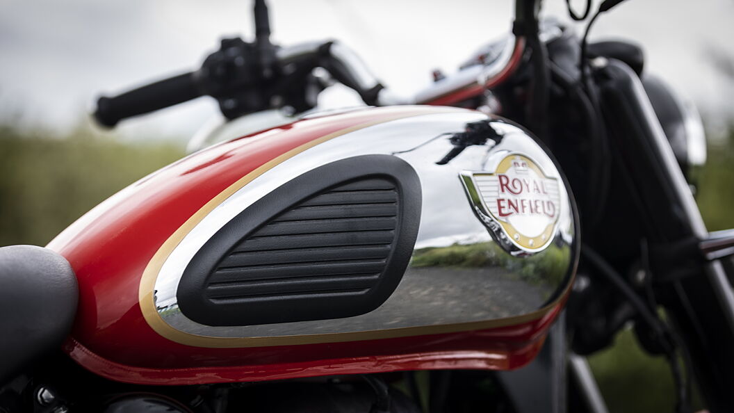 Fuel tank of outlet royal enfield classic 350