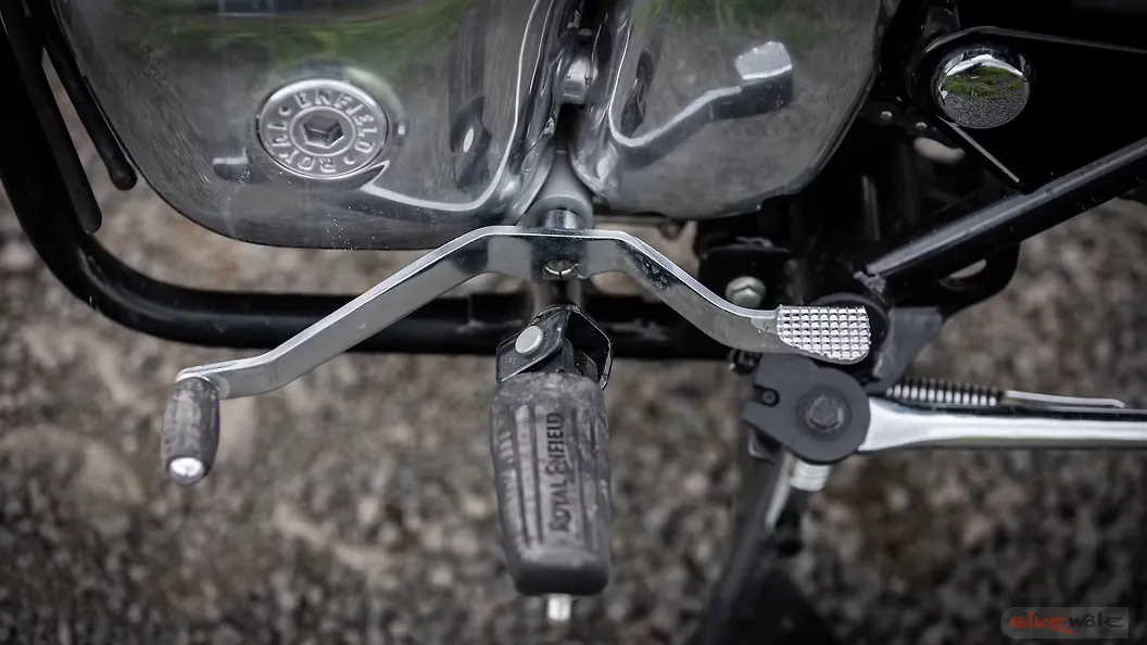 Royal Enfield Classic 350 Rear Brake Lever Assembly Image BikeWale