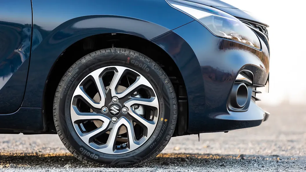 Baleno Front Fender Image, Baleno Photos in India CarWale