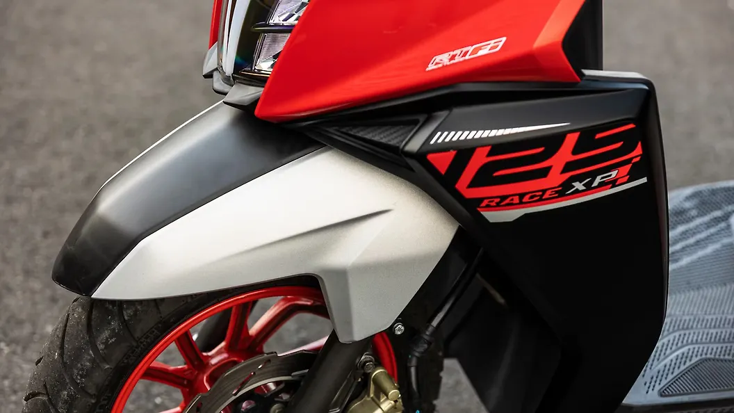 TVS Ntorq 125 Front Fender Image BikeWale