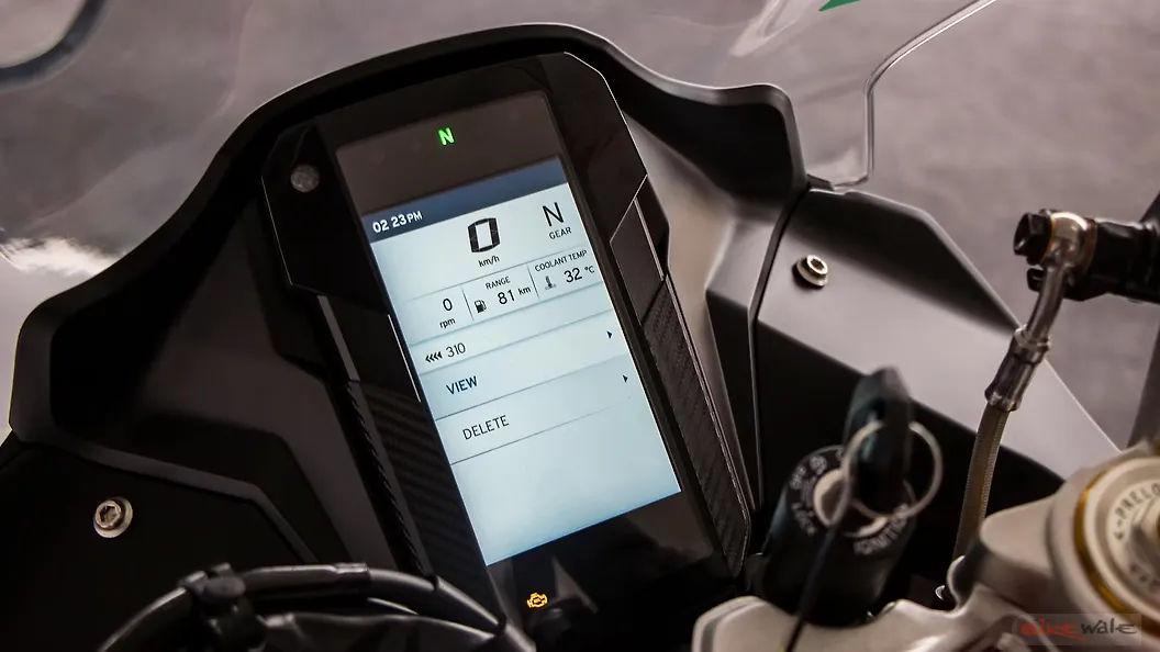 Apachi Rr310 Display TVS Apache RR310 Handle Bar Image – BikeWale