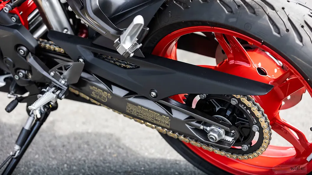 TVS Apache RR310 Bike Seat Image BikeWale