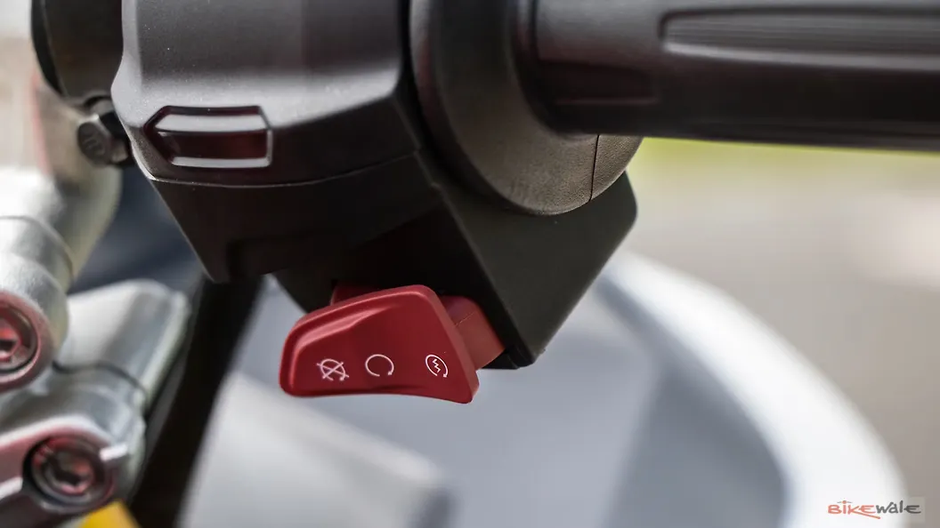 TVS Apache RR310 Emergency Off Switch/Kill Switch Image BikeWale