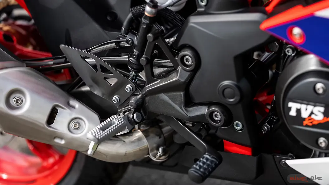 TVS Apache RR310 Gear Shift Lever Image – BikeWale